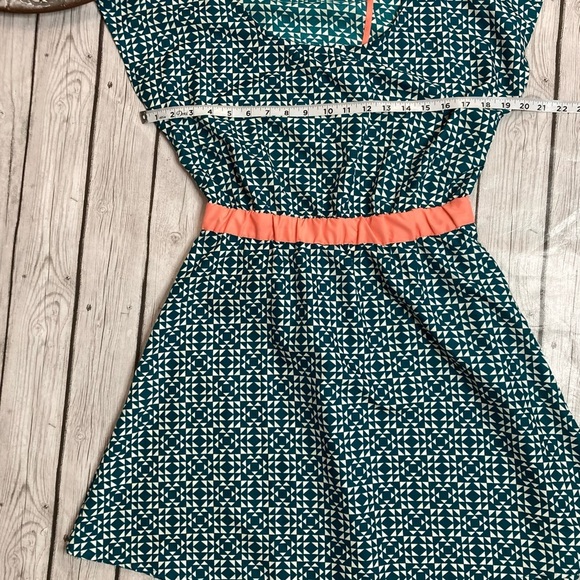 ROXY Geometric Open Back Dress - Picture 7 of 12